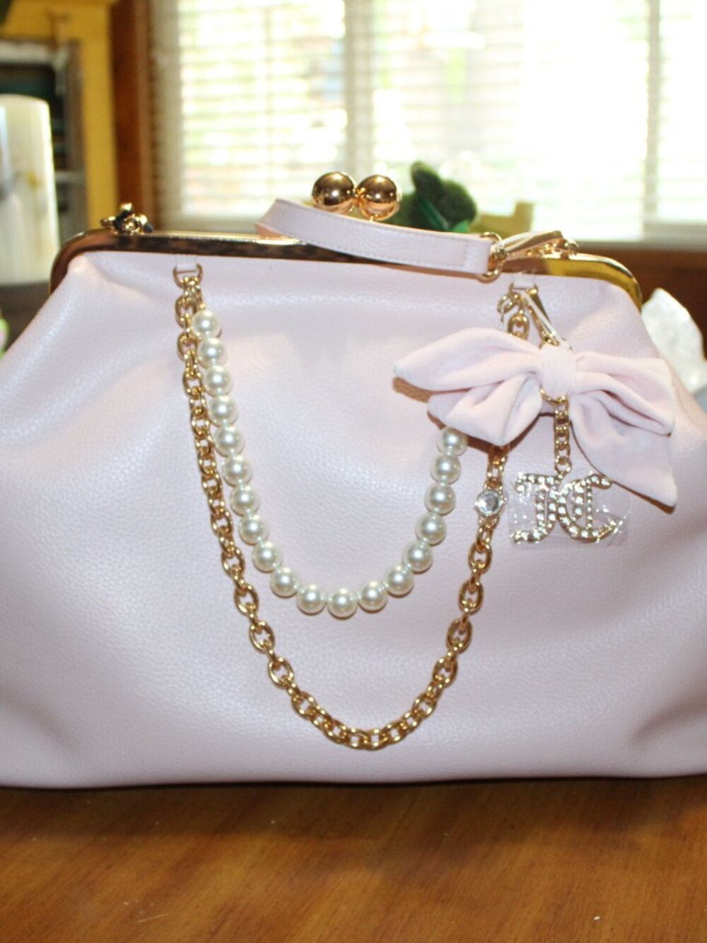 NWT Juicy Couture Pink Kiss Loch Purse. STUNNING! - Picture 16 of 16